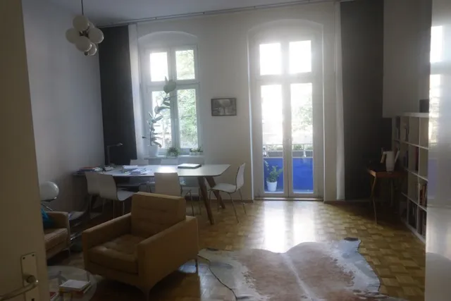 Großzügige  2-Zimmer-Altbauwohnung in Berlin-Weißensee, nahe Prenzlauer Berg — photo 1
